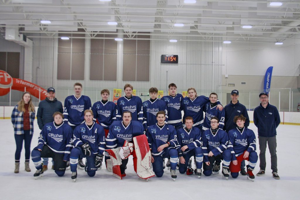 Formation professionnelle des Navigateurs - Retour sur le Rendez-vous provincial de hockey de la FP 2025 - Centre de formation professionnelle de Lévis