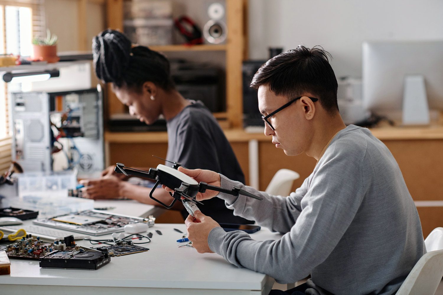 DEP Réparation et service en électronique : de nouvelles places sont disponibles dès cet automne! Au Centre de formation professionnelle Gabriel-Rousseau