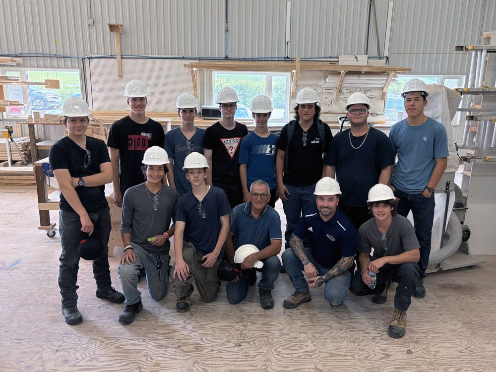 Des camps d’initiation inspirants qui éveillent l’intérêt des jeunes pour les métiers - Été 2025 - Camp charpenterie-menuiserie (centre de formation professionnelle de Lévis)
