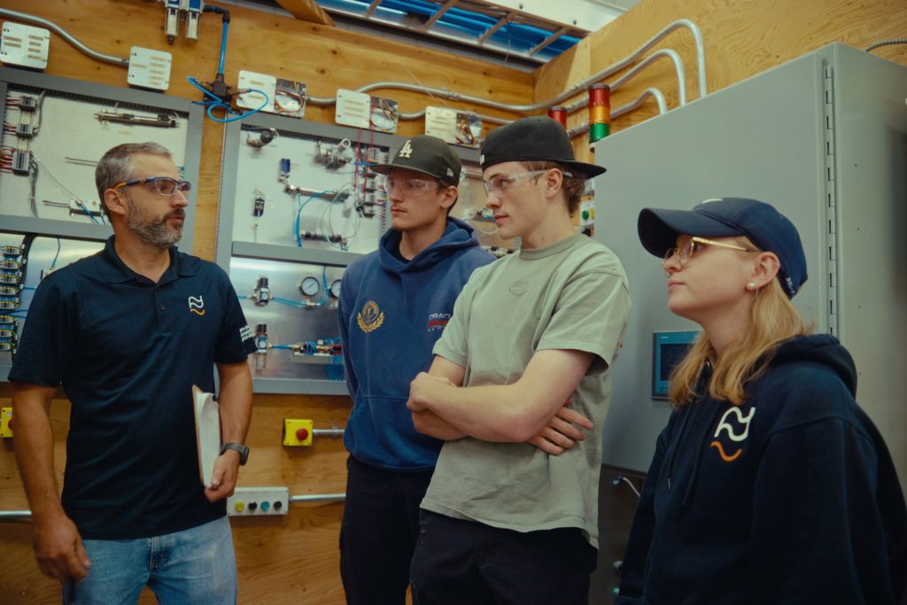 Centre de formation professionnelle Gabriel-Rousseau (CFPGR) - DEP Électricité Centre de formation professionnelle Gabriel-Rousseau (CFPGR) - Électricité