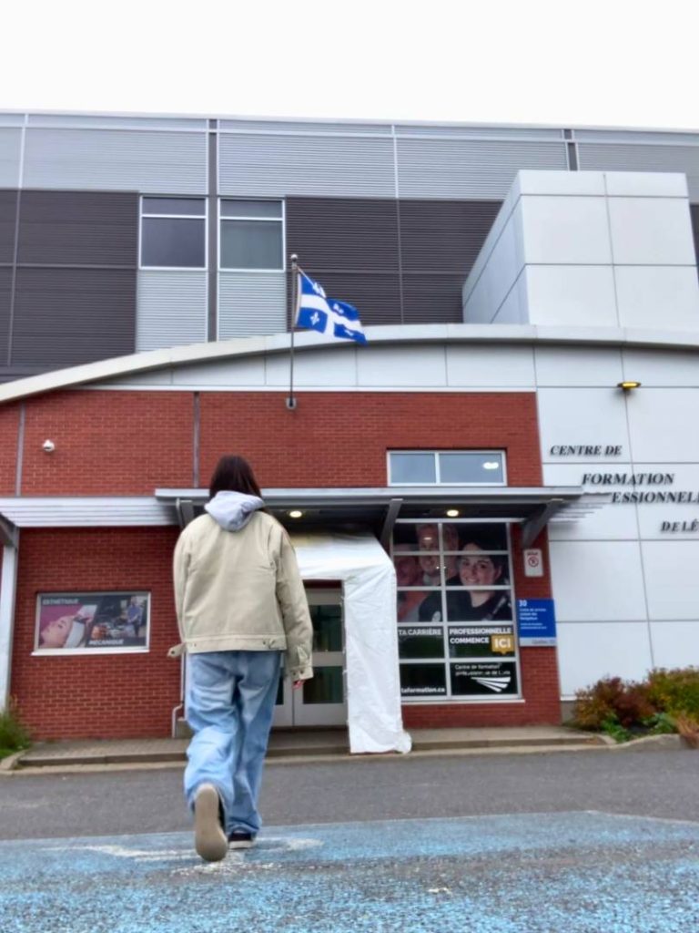 Élève d’un jour en Santé, assistance et soins infirmiers (centre de formation professionnelle de Lévis) : immersion avec Polina - CFPL Élève d’un jour en Santé, assistance et soins infirmiers (centre de formation professionnelle de Lévis) : immersion avec Polina - CFPL