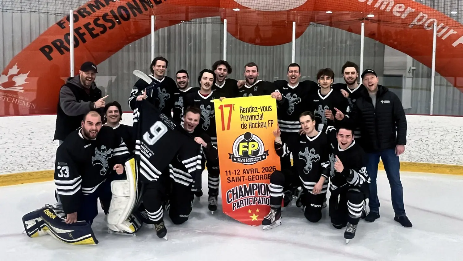 La formation professionnelle des Navigateurs se distingue sur la glace!